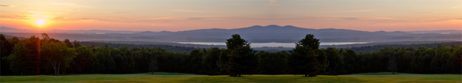 Sunrise over the golf course at Steele Hill