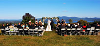 A wedding ceremony with spectacular views at Steele Hill